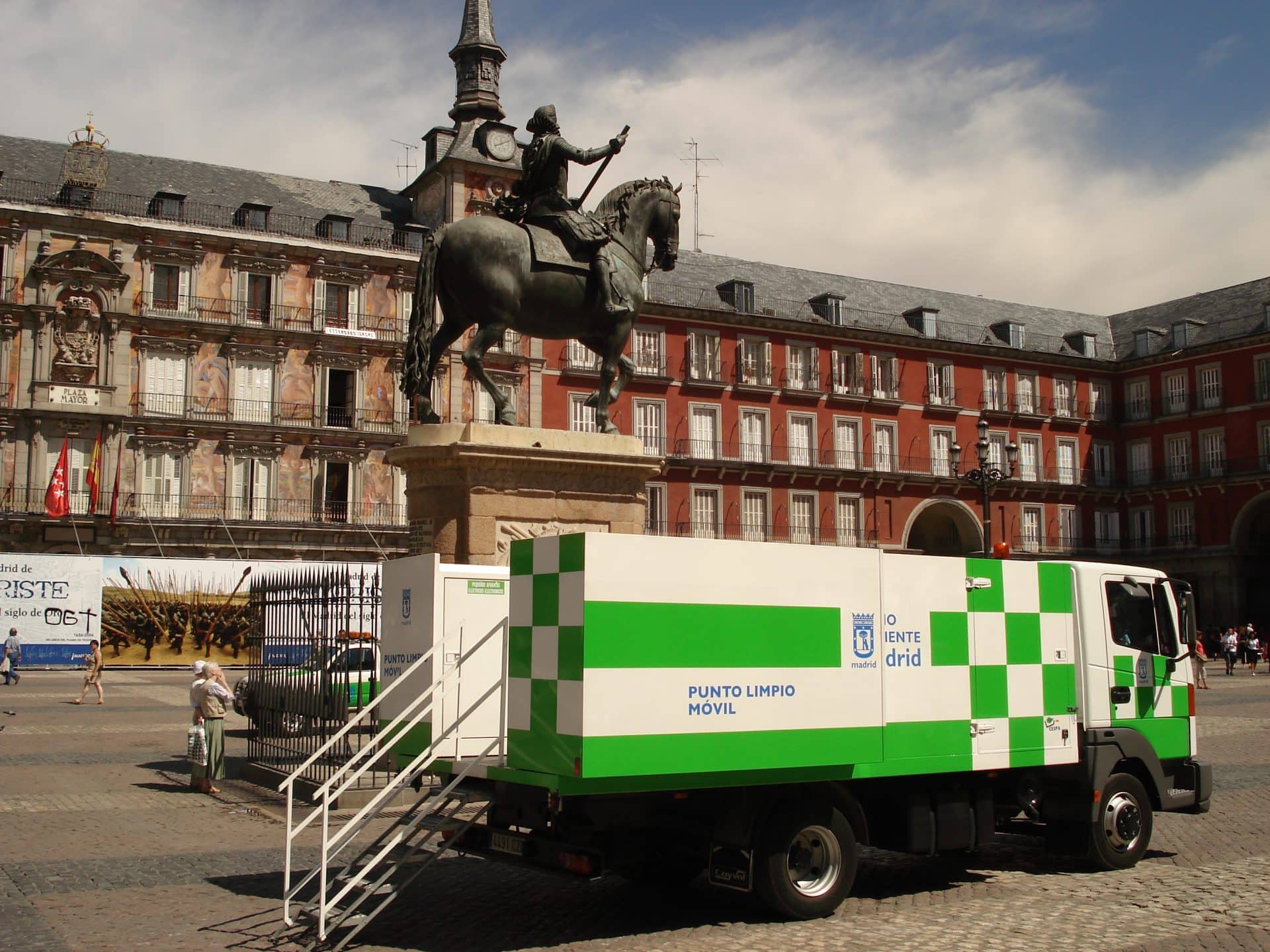 Ferrovial renews collection points and home sanitation in Madrid