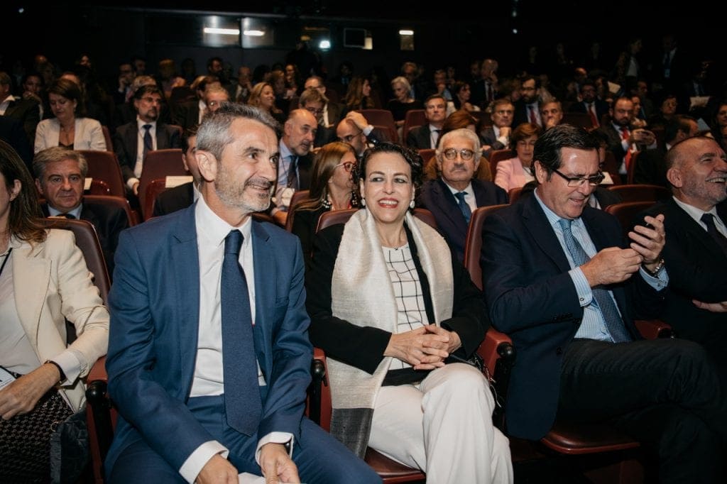 Imagen del Presidente de la Fundación Adecco y la ministra Magdalena Valerio en el acto #CEOPorLaDiversidad