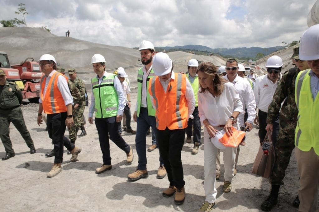  Image of a moment of the visit of the vice president of Colombia to the cocoa route