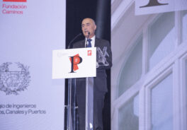 Rafael del Pino durante la entrega trayectoria profesional Fundación Caminos